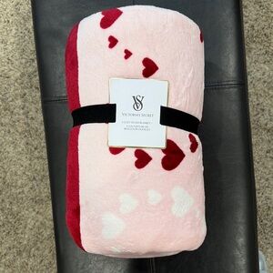 Victoria's Secret 2026 Valentine’s Day Pink Plush Throw with Red Heart Accents